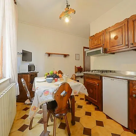 Cristal Ili02218 Dyc Apartment *
